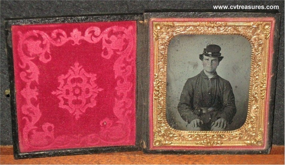 Civil War Soldier Photo Ambrotype Memorabilia w/Revolver
