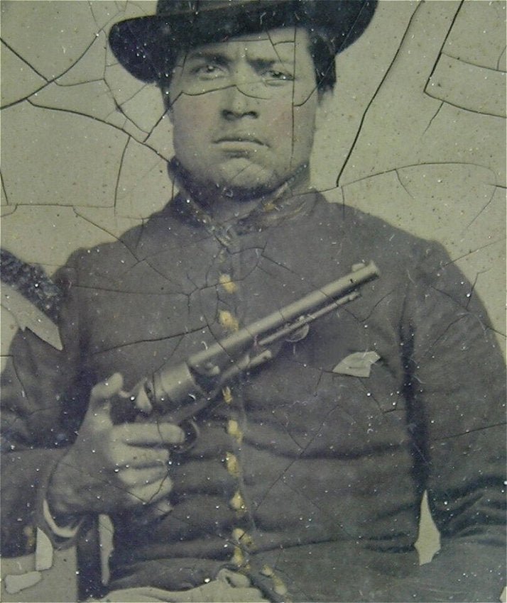 Civil War Tintype Historic Photo Union Soldier Revolver Gun 1860s