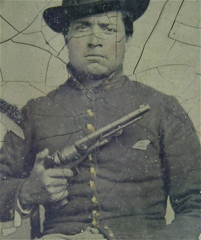 Civil War Tintype Historic Photo Union Soldier Revolver Gun 1860s