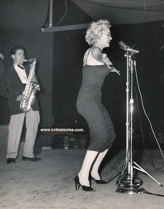 Marilyn Monroe Original Authentic Vintage Type 1 Photo Korean Tour 1954